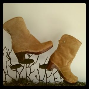 Women's UGGs 3/4 suede boot